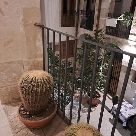 Syrakosia A Ortigia Villa Syrakusa Exteriör bild