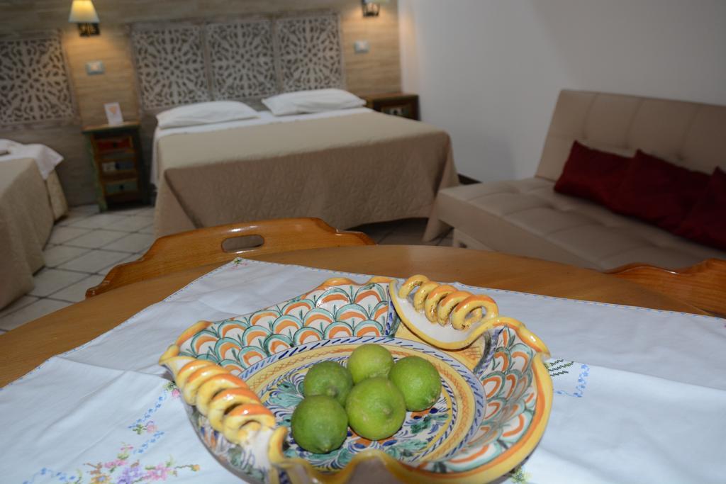 Syrakosia A Ortigia Villa Syrakusa Exteriör bild